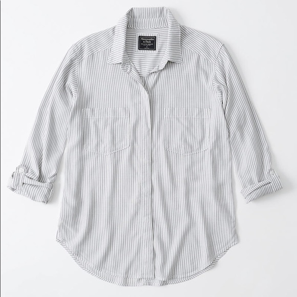 Banana Republic Loose Button Down Shirt - Picture 4 of 4